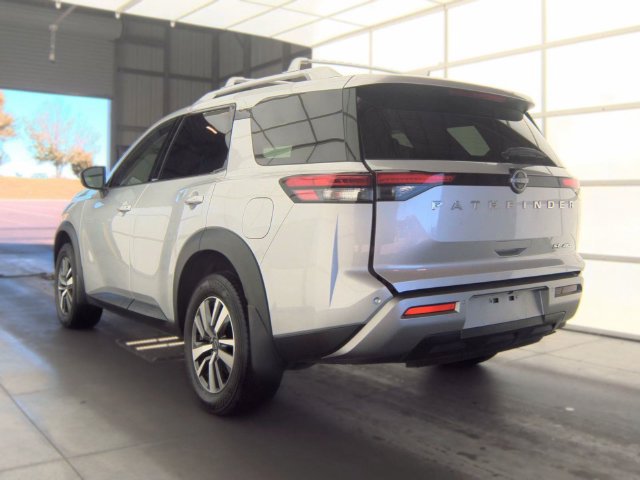Certified 2025 Nissan Pathfinder SL AWD/4WD image 8
