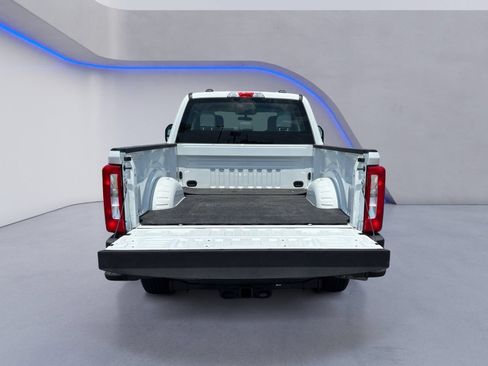 Used 2025 Ford F250 XL AWD/4WD image 10