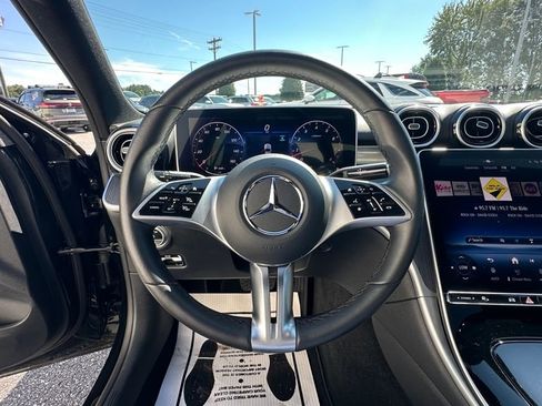 Used 2025 Mercedes-Benz C 300 Sedan image 6
