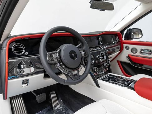New 2027 Rolls-Royce Cullinan Black Badge AWD/4WD image 2
