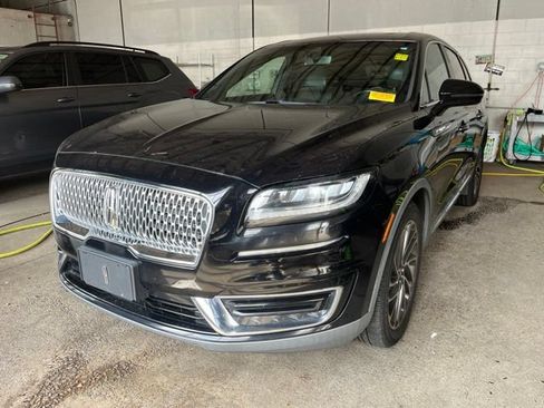 Used 2019 Lincoln Nautilus Reserve AWD/4WD image 2