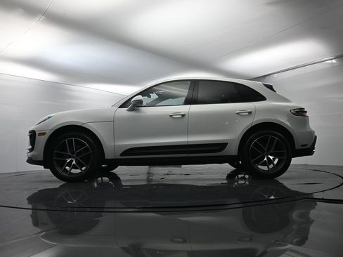 Used 2025 Porsche Macan image 51