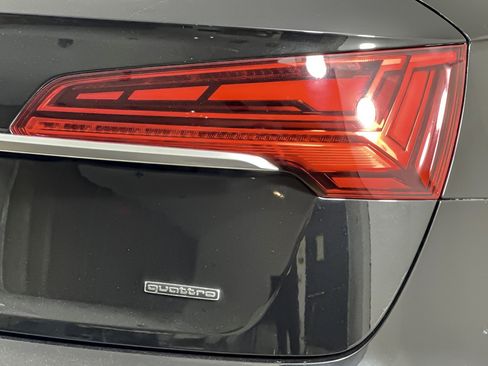 Used 2023 Audi Q5 e Premium Plus w/ Premium Plus Package image 26