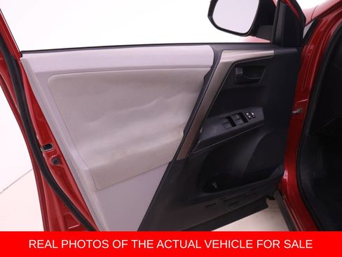 Used 2013 Toyota RAV4 XLE image 9