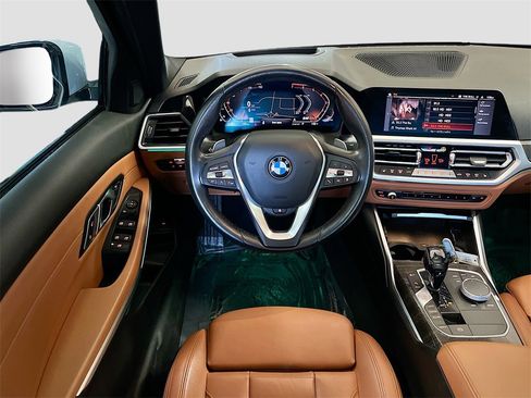 Used 2021 BMW 330i xDrive Sedan w/ Premium Package image 23