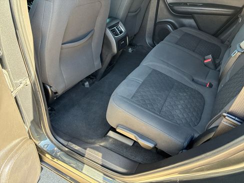 Used 2020 Chevrolet Blazer LT image 20