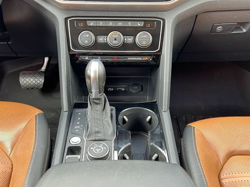 Used 2018 Volkswagen Atlas SEL Premium AWD/4WD image 15
