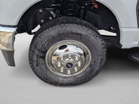 New 2026 Ford F350 XLT w/ XLT Premium Package image 8