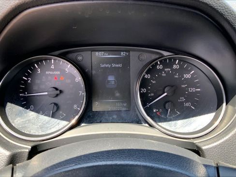 Used 2017 Nissan Rogue SV FWD image 24