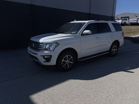 Certified 2020 Ford Expedition XLT w/ Equipment Group 202A image 4