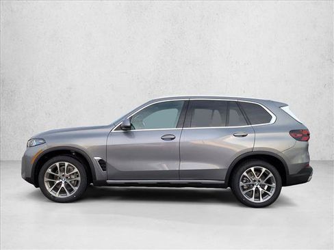 Used 2026 BMW X5 xDrive40i w/ Premium Package AWD/4WD image 5
