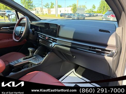 New 2026 Kia Sportage SX AWD/4WD image 12