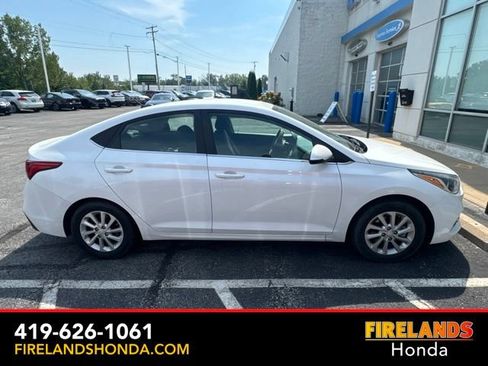 Used 2022 Hyundai Accent SEL FWD image 8