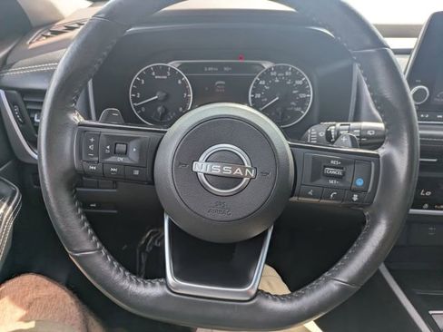 Used 2023 Nissan Rogue SV w/ SV Premium B Package image 20