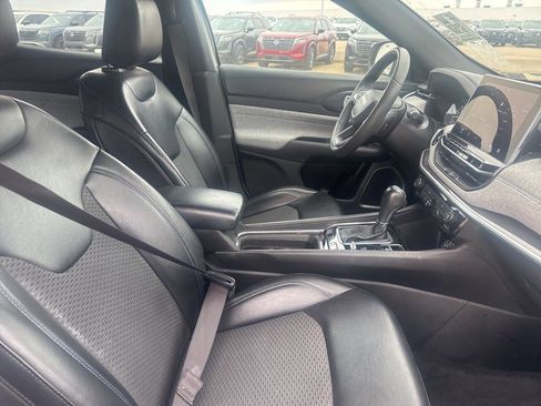 Used 2023 Jeep Compass Latitude image 22