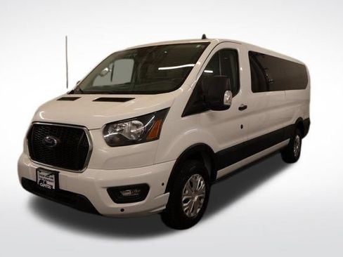 Used 2024 Ford Transit 350 XLT RWD image 4