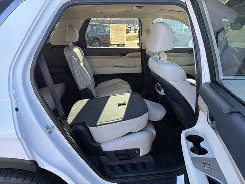 Used 2021 Hyundai Palisade SEL w/ Premium Package image 21