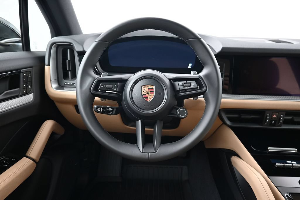 Used 2026 Porsche Cayenne AWD/4WD image 12