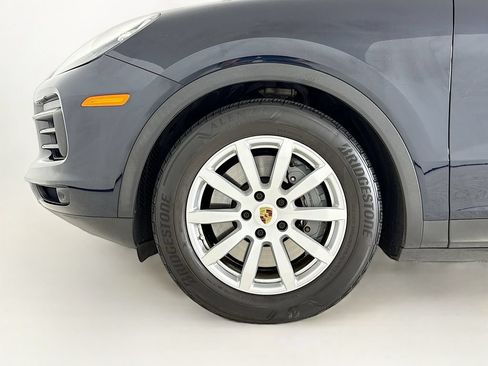 Used 2019 Porsche Cayenne S AWD/4WD image 30