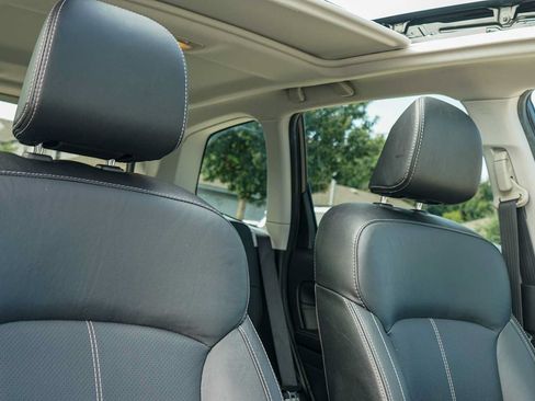 Used 2018 Subaru Forester 2.5i Touring AWD/4WD image 28