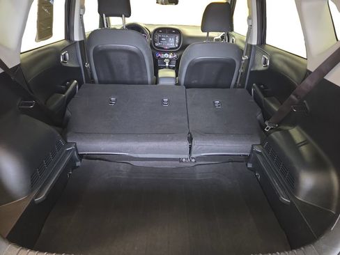 Used 2024 Kia Soul LX w/ Option Group 015 FWD image 26