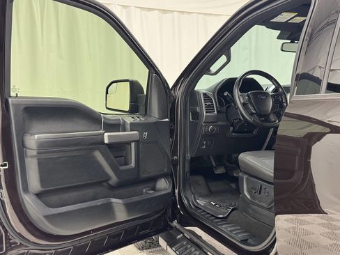 Used 2019 Ford F150 XLT w/ Equipment Group 302A Luxury image 9
