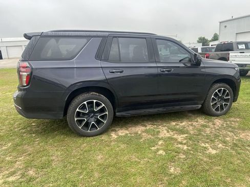 Used 2022 Chevrolet Tahoe RST w/ Luxury Package image 3