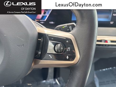 Used 2023 BMW iX xDrive50 image 17