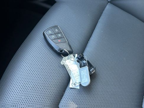 Used 2024 Buick Envision Preferred image 18