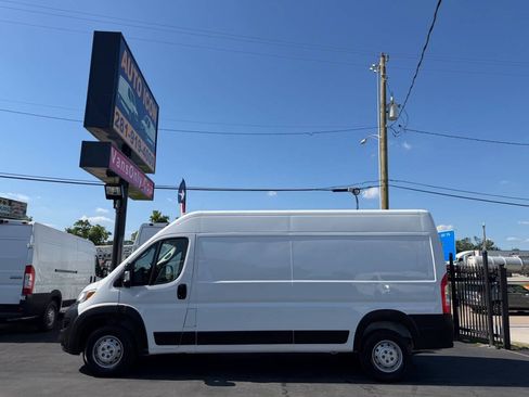 Used 2023 RAM ProMaster 3500 FWD image 4
