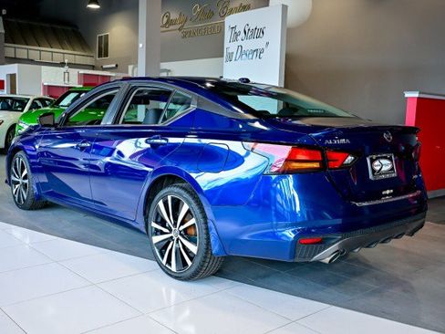Used 2019 Nissan Altima 2.5 SR AWD/4WD image 7