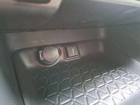 Certified 2020 Toyota RAV4 LE image 27