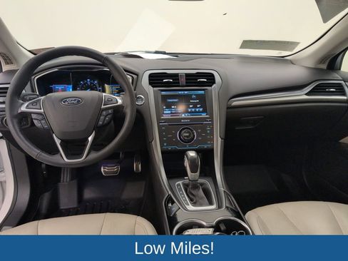 Used 2015 Ford Fusion Titanium image 8