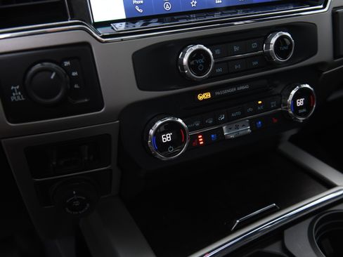 Used 2022 Ford F250 Lariat w/ Black Appearance Package image 35