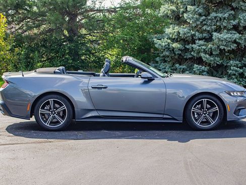 Used 2024 Ford Mustang Premium RWD image 11