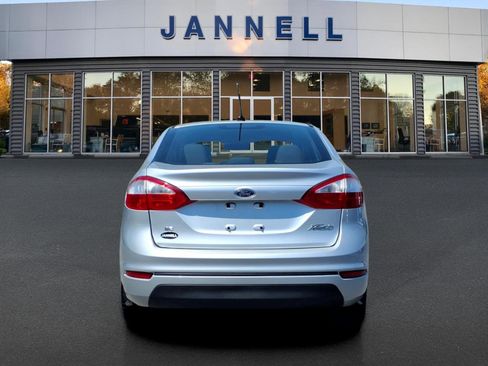 Used 2016 Ford Fiesta SE FWD image 7