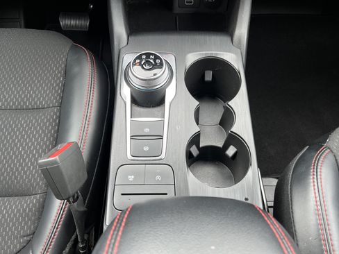 Used 2025 Ford Escape ST-Line AWD/4WD image 27