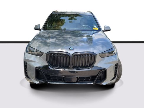Used 2026 BMW X5 xDrive40i w/ M Sport Package AWD/4WD image 2