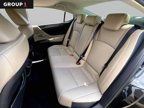 Certified 2021 Lexus ES 350 w/ Premium Package FWD image 18