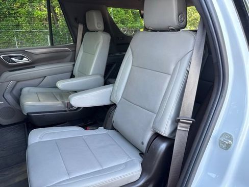 Used 2022 Chevrolet Tahoe LT w/ Luxury Package AWD/4WD image 27