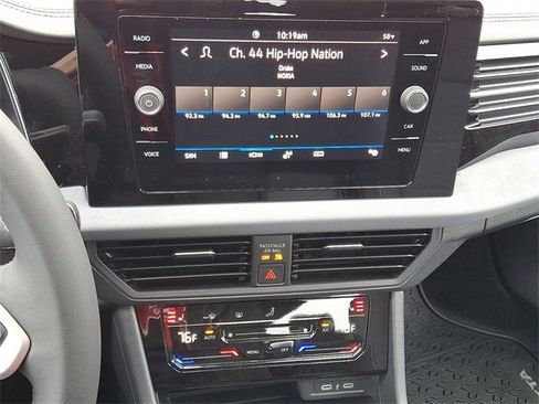 New 2026 Volkswagen Jetta SE image 9