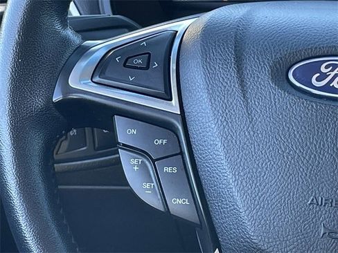 Used 2022 Ford Edge SEL image 14