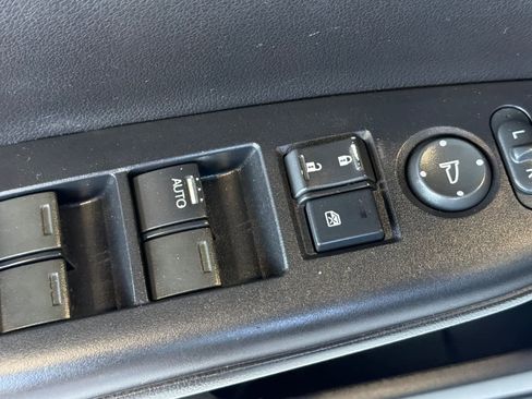 Used 2014 Honda Civic LX image 13