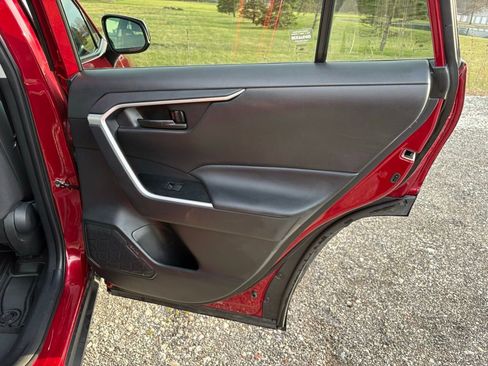 Used 2024 Toyota RAV4 LE image 13