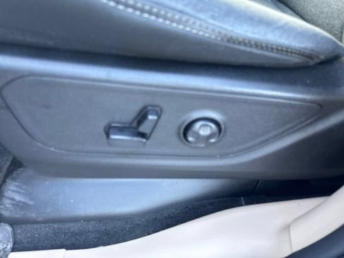 Used 2020 RAM 1500 Big Horn AWD/4WD image 12