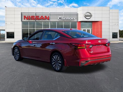 New 2025 Nissan Altima 2.5 SV image 5