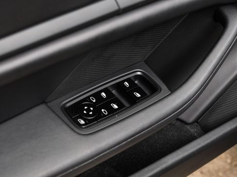 Used 2021 Porsche Taycan 4S w/ Premium Package image 42