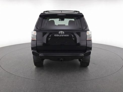 Used 2018 Toyota 4Runner TRD Pro AWD/4WD image 4