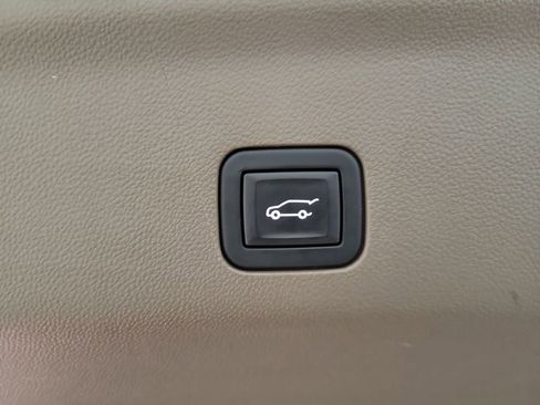 Certified 2024 GMC Yukon Denali w/ Denali Reserve Package AWD/4WD image 24