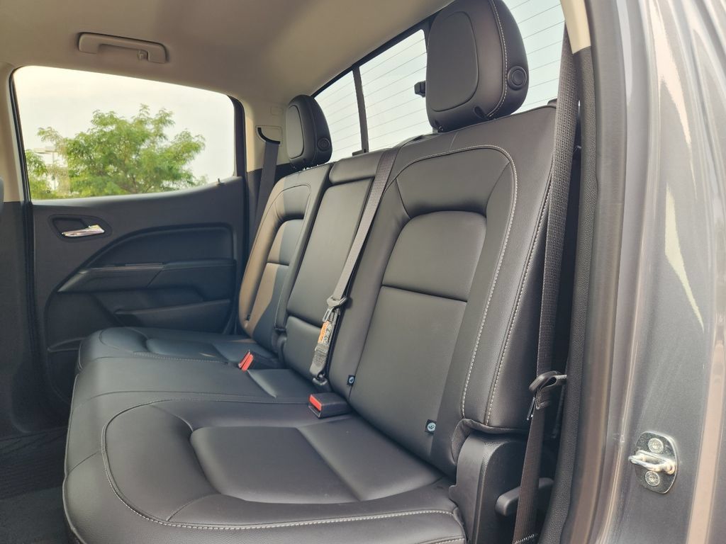 Used 2022 GMC Canyon Elevation w/ Elevation Premium Package AWD/4WD image 4